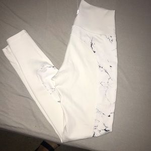 BuffBunny White Marble Leggings